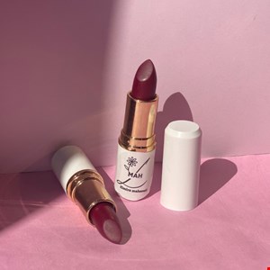 رژ جامد آلبالویی