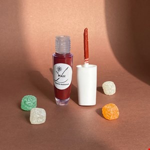 رژ لب مایع قهوه ای روشن گوشتی 